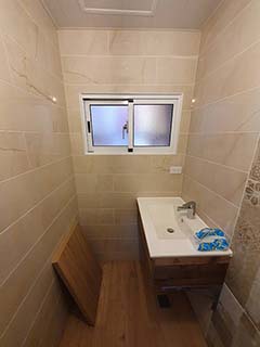 台中浴室壁磚地磚鋪設施工